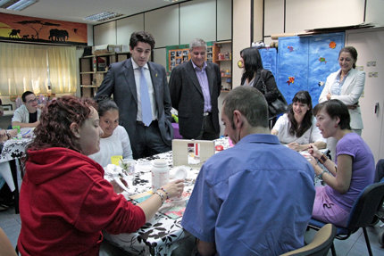 David Pérez visitó al Centro Ocupacional Carlos Castilla del Pino 