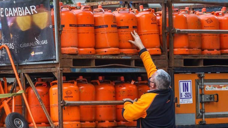 El precio de la bombona de butano cae un 5% desde este martes, 15,34 euros