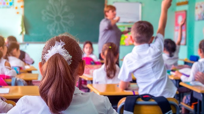 Educación incluirá 1º y 2º de ESO en colegios de Infantil y Primaria con instalaciones adaptables y jornada partida