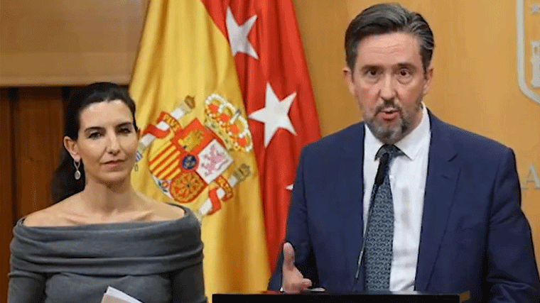 Rocío Monasterio junto al entonces diputado José Luis Ruiz Bartolomé