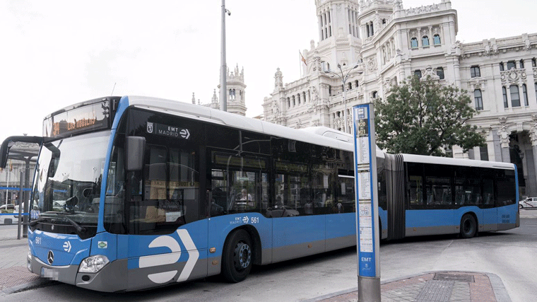 Viajar en autobús de la EMT será gratis el fin de semana del alumbrado navideño y el Black Friday