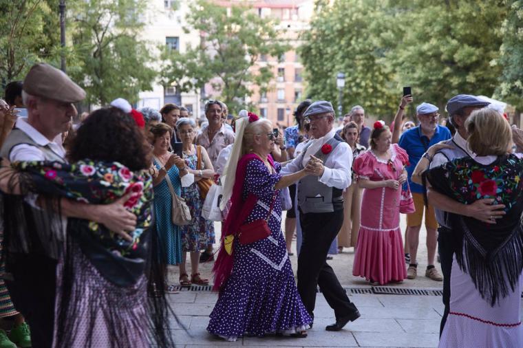 El Centro da inicio a sus fiestas en honor a San Cayetano, San Lorenzo y la Virgen de la Paloma