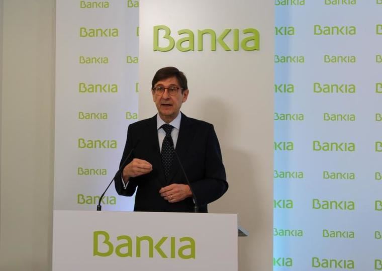 Los accionistas de Bankia dan `luz verde´ a la fusión con Caixabank