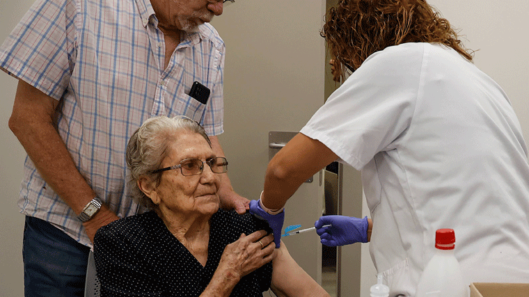 Madrid iniciará el 7 de octubre la campaña de vacunación simultánea de la gripe y el Covid