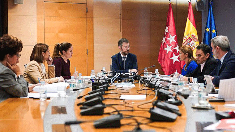 Madrid ofrecerá una línea de ayudas para huérfanos por casos de violencia de género